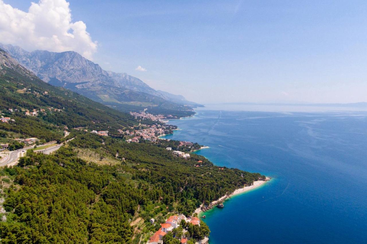 Apartments With A Parking Space Brela, Makarska - 18495 Ngoại thất bức ảnh