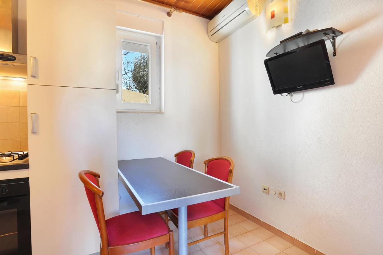 Apartments With A Parking Space Brela, Makarska - 18495 Ngoại thất bức ảnh