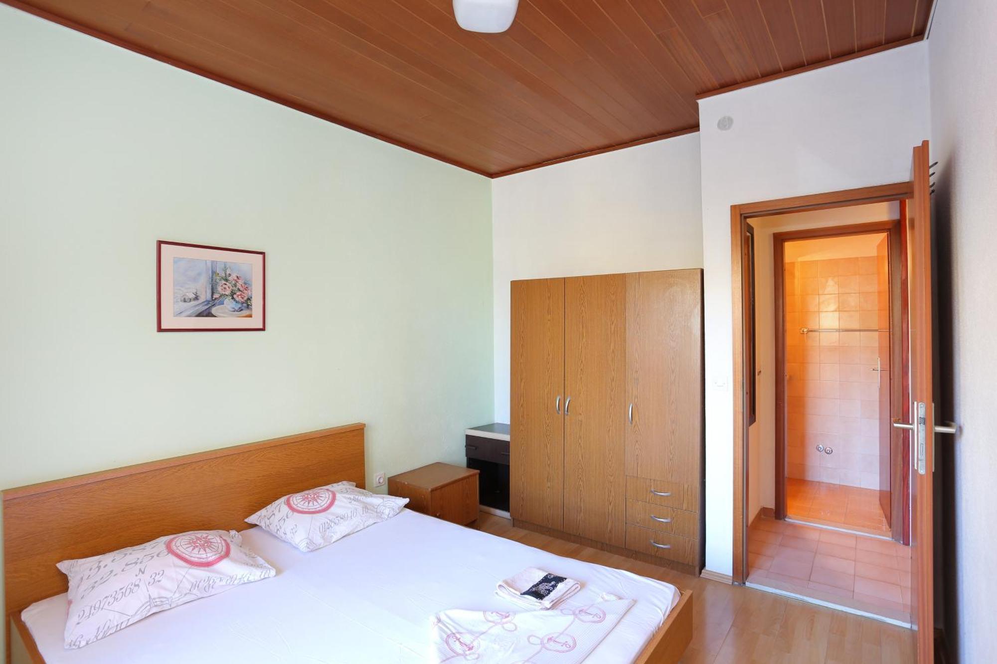 Apartments With A Parking Space Brela, Makarska - 18495 Phòng bức ảnh