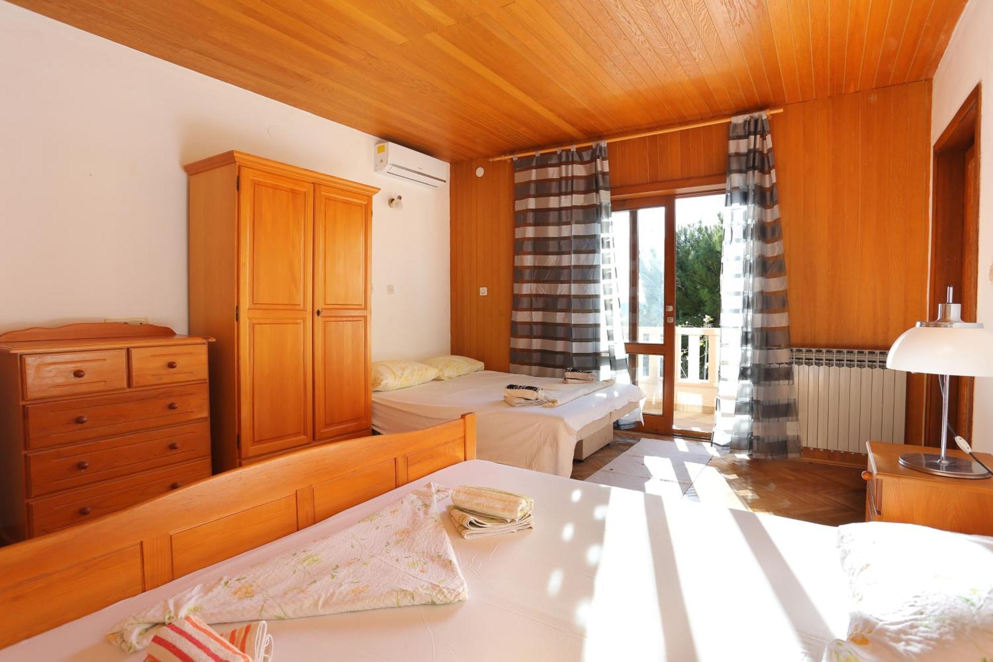 Apartments With A Parking Space Brela, Makarska - 18495 Phòng bức ảnh